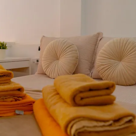 Las Americas Camison Apartment Pool And Patio 10